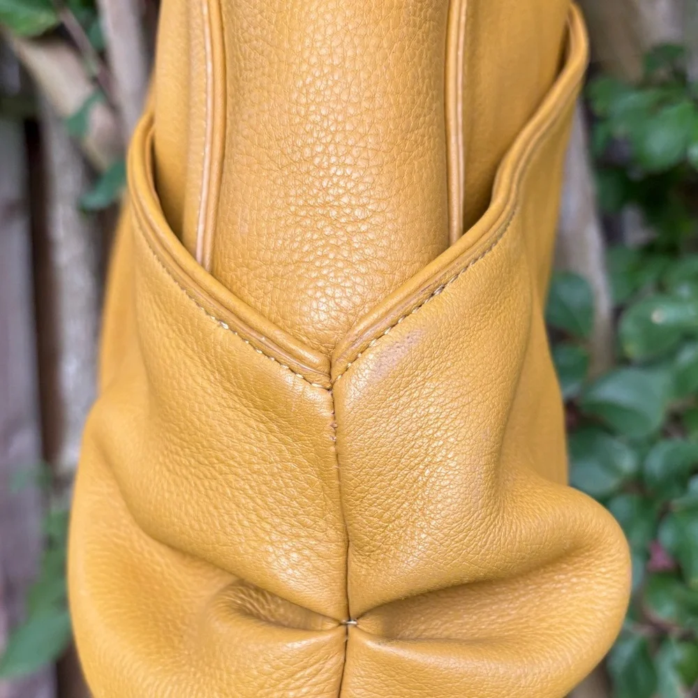 Tre Vero Mustard Leather Hobo Bag